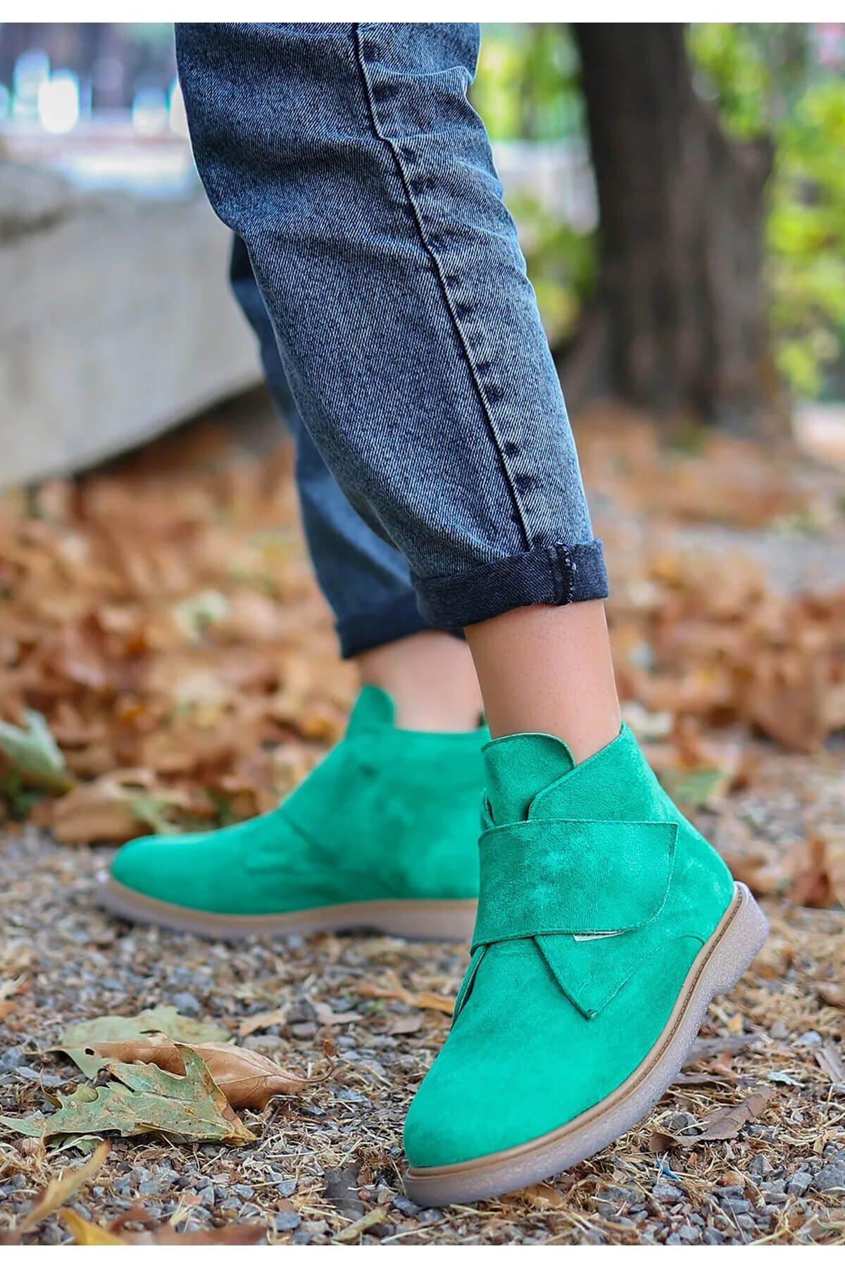 Zeon Green Suede Boots